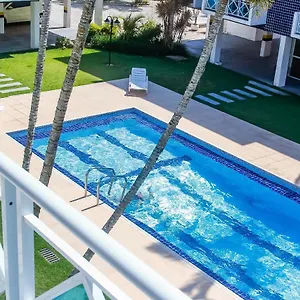 Apto A 70 Metros Da Praia, Piscina, 03 Ar Condicionados, Vaga De Garagem Florianópolis